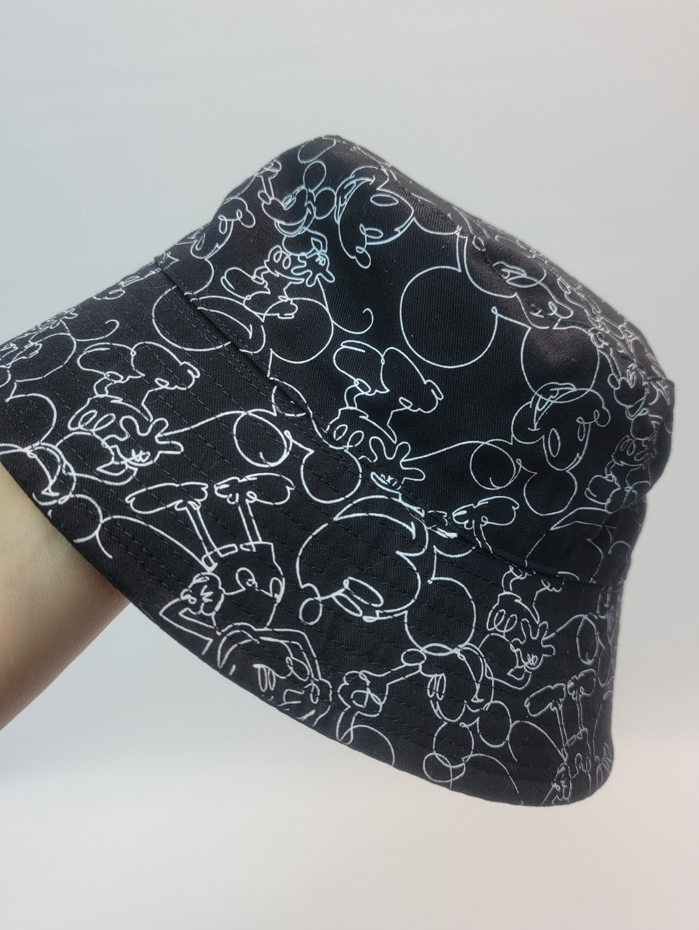 Disney Parks Mickey Mouse Print Reversible Bucket Hat Black White Drawing SzXS/S